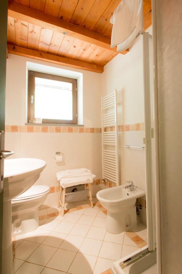 Ca' Di Martino Bed & Breakfast Gavedo ภายนอก รูปภาพ